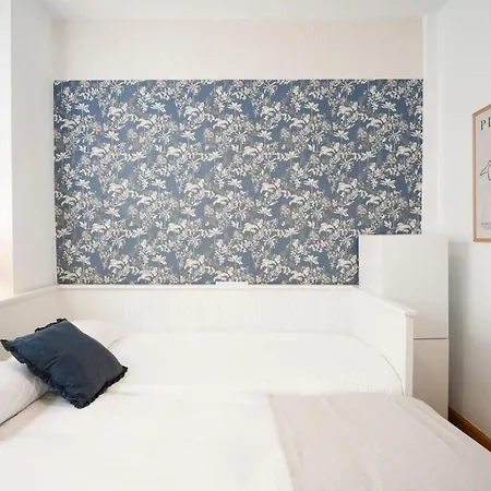 Beatas Central Espectacular Nueva Vivienda En Centro Historico Sinese Design Homes Malaga Exterior photo