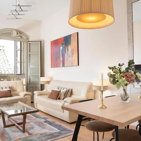 Beatas Central Espectacular Nueva Vivienda En Centro Historico Sinese Design Homes Malaga Exterior photo