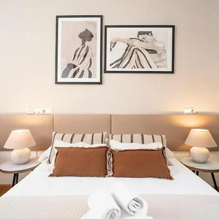 Beatas Central Espectacular Nueva Vivienda En Centro Historico Sinese Design Homes Malaga Exterior photo